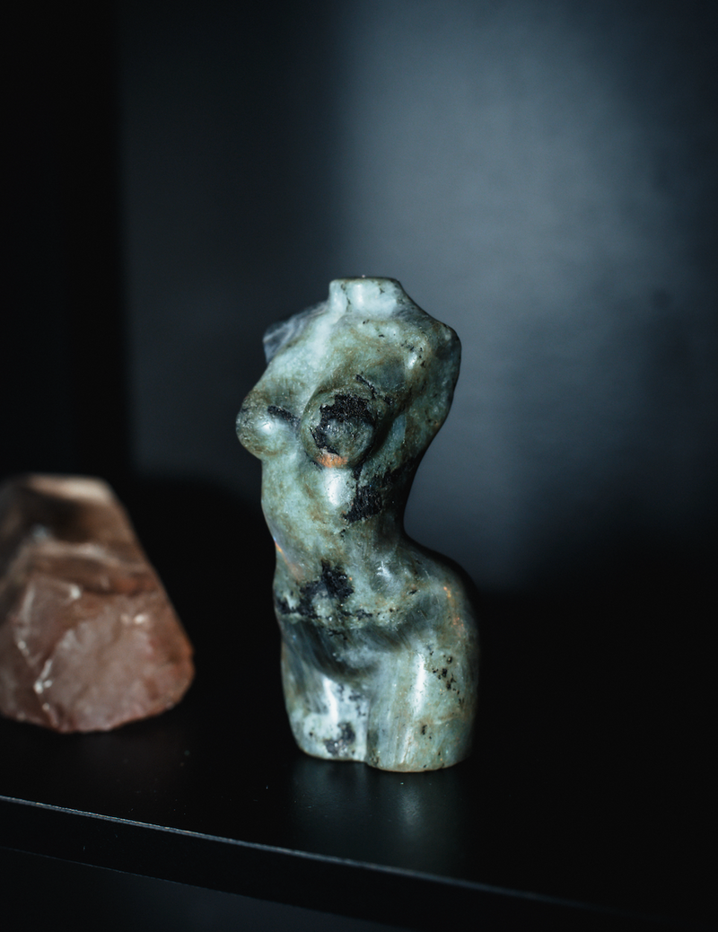 Wholesale Crystals for Retailers: Why Stock What You Stock?
